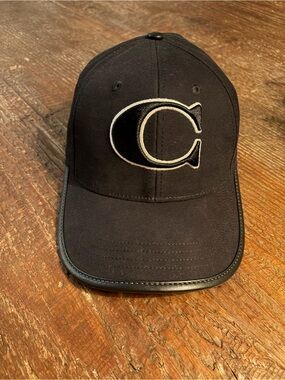 NWOT COACH Size M/L Unisex Baseball Hat Black Leather Trim SIG C Logo